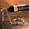 Łańcuchowy stojak na wino