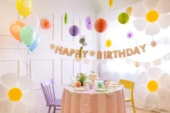 Baner girlanda urodzinowa "Happy Birthday" różowa w stokrotki 200 cm