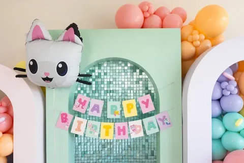 Baner urodzinowy Happy Birthday Koci Domek Gabi