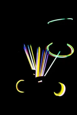 Bransoletki łamane świecące FLUO (Glow Stick) MIX 100 szt. Party Deco