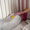 Dream Dragon Smoczyca przytulanka, ochraniacz do łóżeczka Różowa