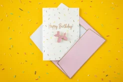 Kartka okolicznościowa urodzinowa Happy Birthday z pinem - piesek