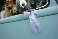 Kokardy z muszką satynowe białe 14 cm 4 szt.