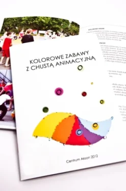 Książka: Zabawy z chustą animacyjną wyd. Akson