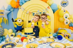 Kubeczki papierowe Minionki 250 ml 6 szt.