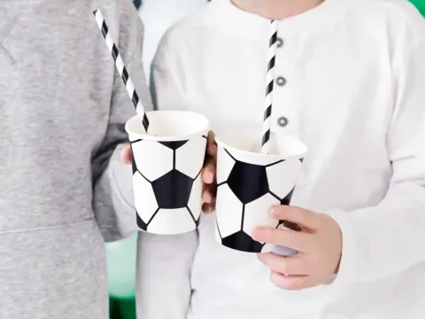 Kubeczki papierowe Piłka nożna 260ml 6 szt.