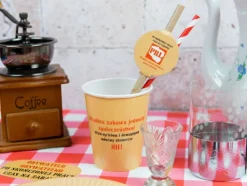 Kubeczki papierowe PRL 250 ml 6 szt.