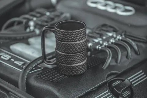 Kubek OPONY ceramiczny