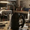Kubek ceramiczny OPONY czarny klucz z łyżeczką mechanika