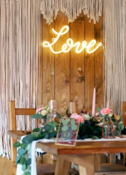 Ledon napis LEDowy NEON - Love biały 61 cm