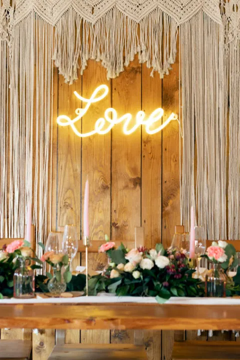 Ledon napis LEDowy NEON - Love biały 61 cm