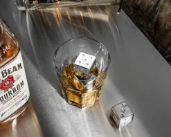 Metalowe kości do drinków