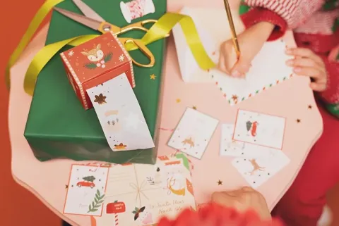 Naklejki świąteczne Merry Christmas + zawieszki MIX