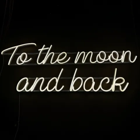 Napis LED neon - To the moon and back