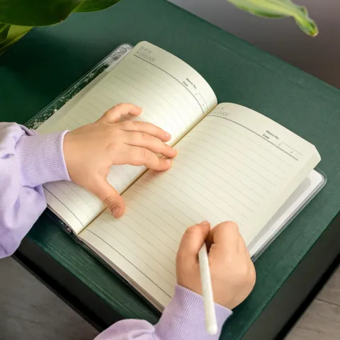 Notes KOTEK W KOSMOSIE