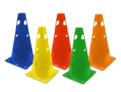 Pachołek gimnastyczny 24 cm z otworami