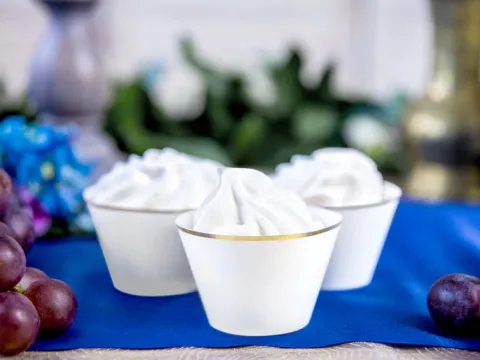 Papilotki na babeczki muffinki eleganckie białe 6 szt.