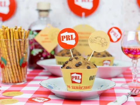 Pikery na tort muffinki PRL 6 szt.