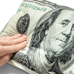 Poduszka 100 USD