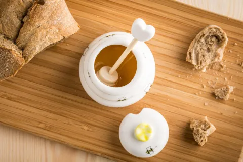 Porcelanowy słoiczek na miód