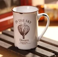 Porcelanowy kubek retro - in the sky