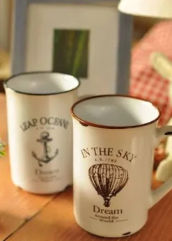 Porcelanowy kubek retro - in the sky