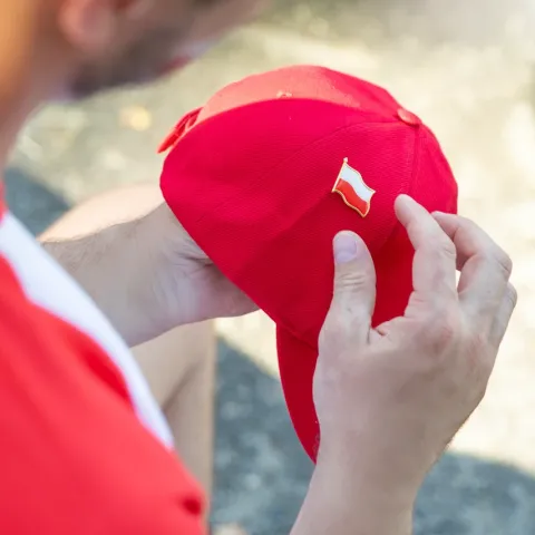 Przypinka pin biało-czerwony POLSKA