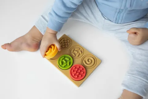 Puzzle sensoryczne kółeczka