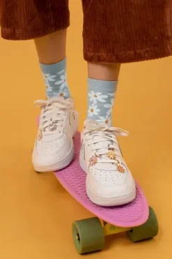 Skarpetki niebieskie w stokrotki dziecięce rozmiar 31-34