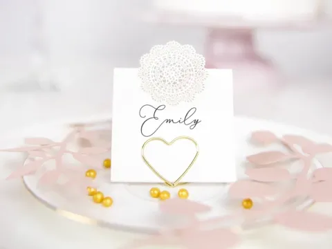 Stojaki na winietki serca złote 2,5 cm zestaw 10 szt.