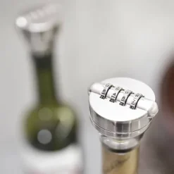 Strażnik wina - cyfrowy zamek na wino w metalowej puszce