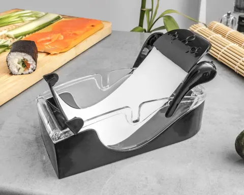 Sushi maker