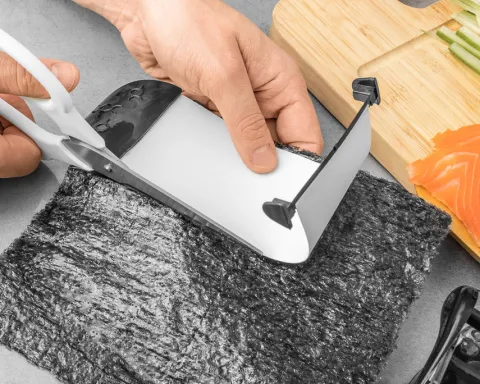 Sushi maker