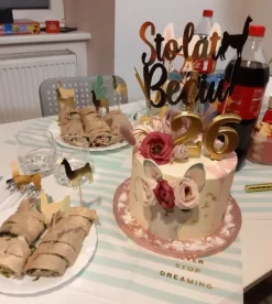 Topper na tort PERSONALIZOWANY