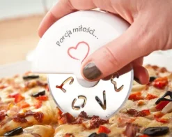 Zakochany nóż do pizzy - Porcja miłości